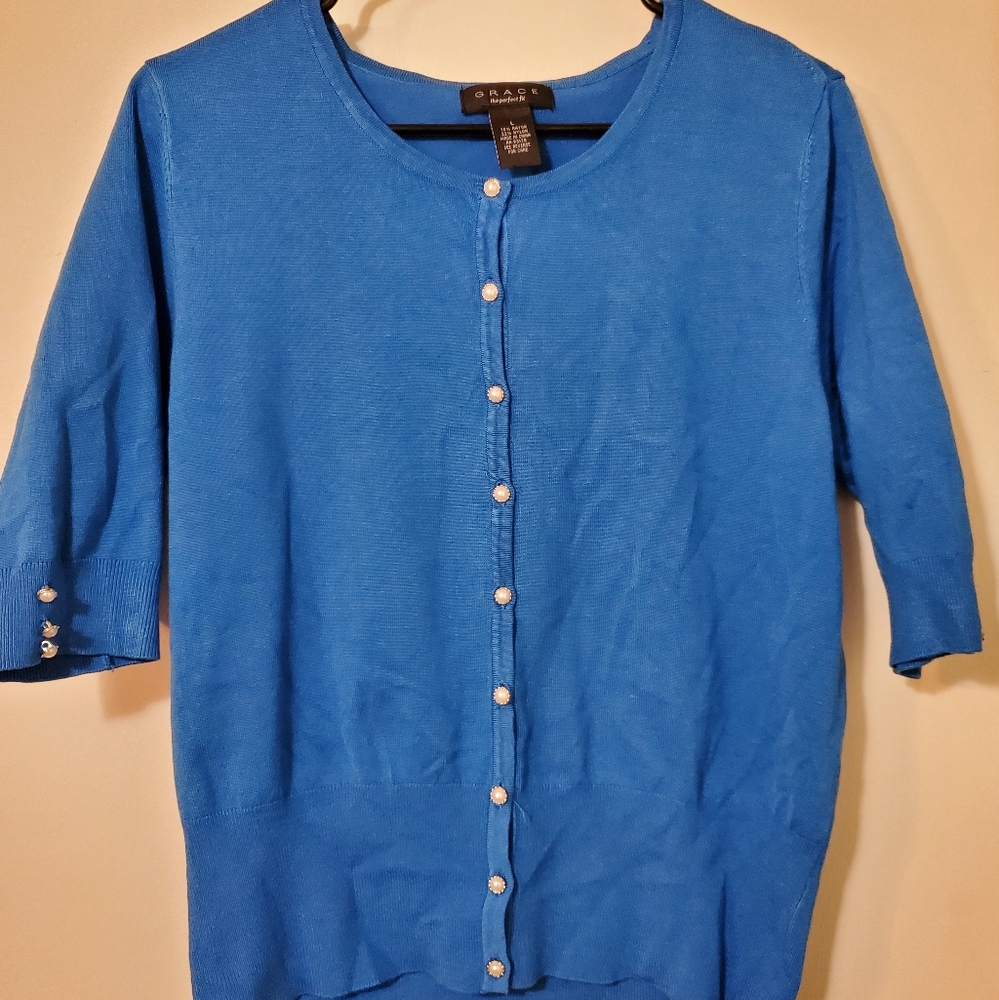 Size L button up cardigan